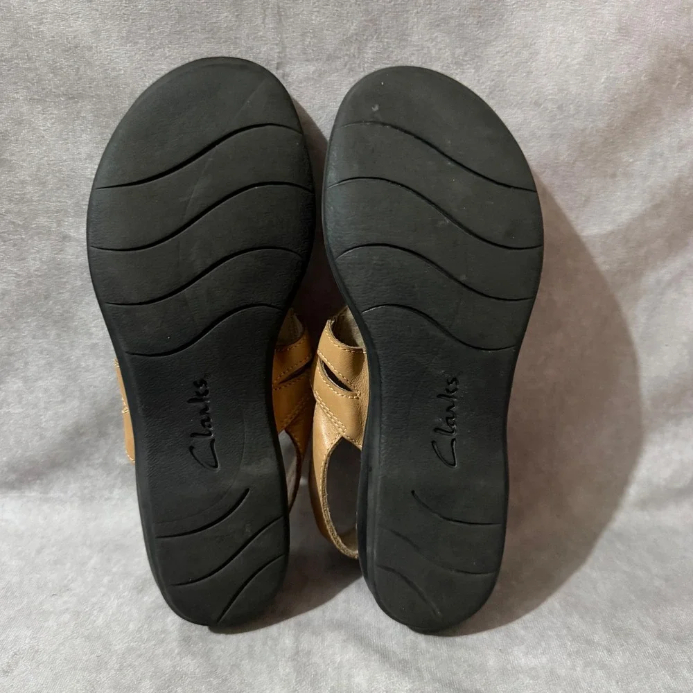 Clarks Cushion Soft Sandals Womens 9 Tan Good Leather Slingback Laser Cut 1102